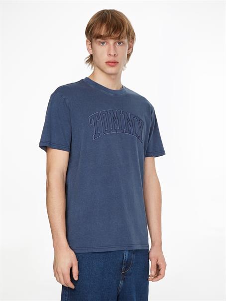 TJM TONAL TOMMY COLLEGIATE TEE twilight navy