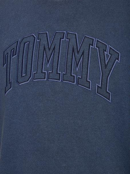 TJM TONAL TOMMY COLLEGIATE TEE twilight navy