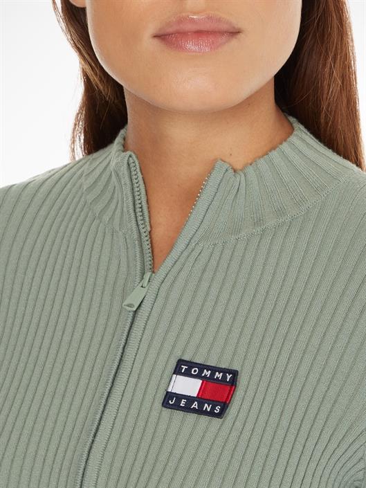 tjw-badge-zip-trhu-sweater-dusty-sage