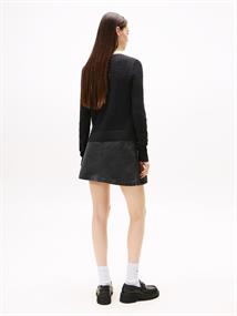 TJW CABLE ESSENTIAL SWEATER black