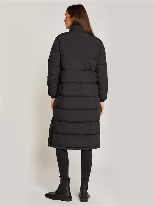 tjw-maxi-essential-puffer-black