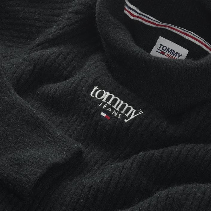 tjw-rlxd-lofty-turtle-sweater-black