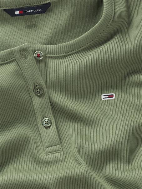 TJW SLIM BUTTON RIB C-NECK SS aruba green