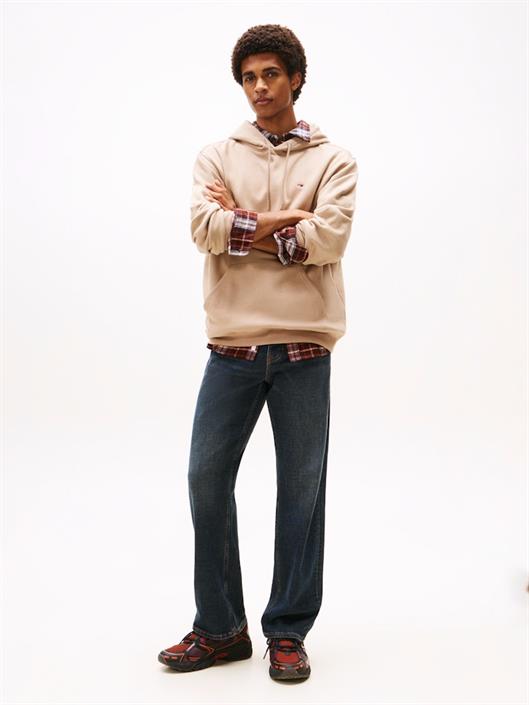 tommy-flag-brushed-fleece-hoody-coastal-taupe