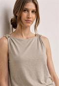 Top mit Rundhals und Schulterdetail clay sand