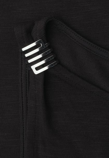 Top mit U-Boot-Ausschnitt und Schulterdetail black