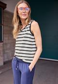 Top mit V-Neck in Strick-Optik off white