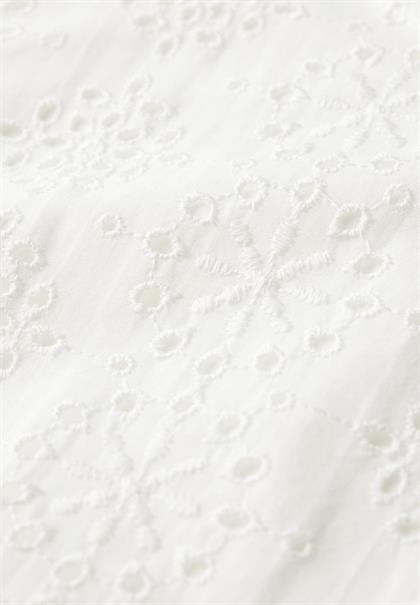 Top mit Zierstickerei off white
