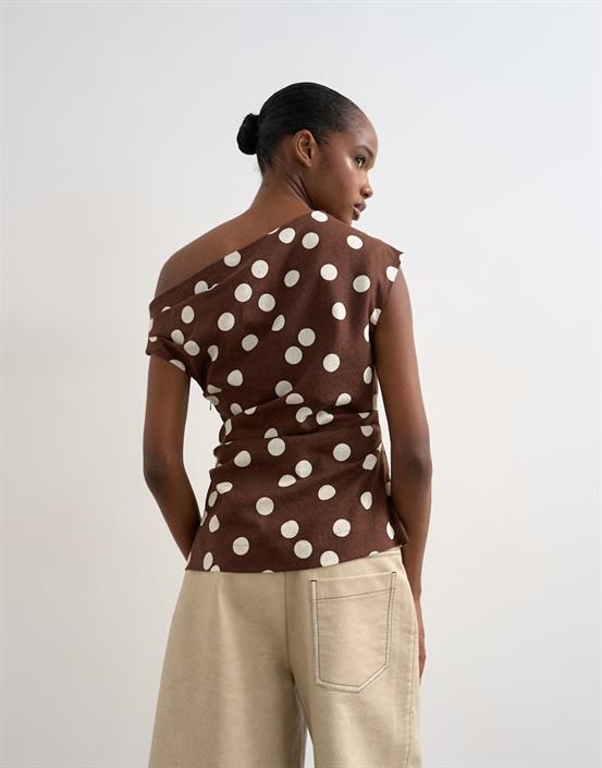 tscasa-cinched-waist-top-wvn-oatmeal