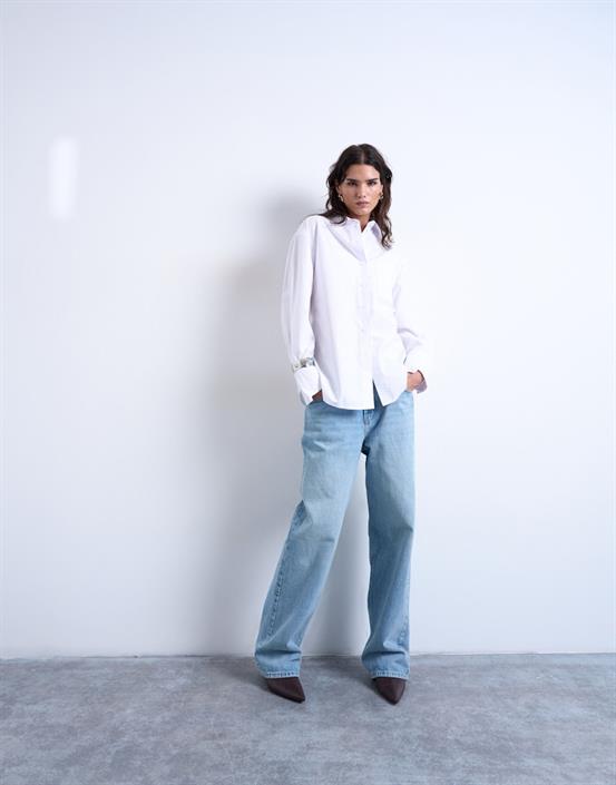 tsdemi-ls-oversized-shirt-wvn-snow-white