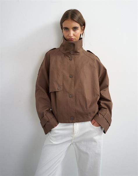 TSHABA CROPPED TRENCHCOAT OTW red heart