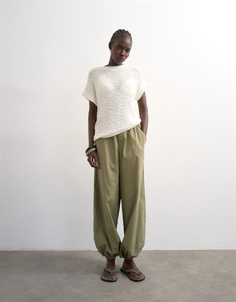 TSKAIA KNITTED ASYMETRIC TOP ivory cream