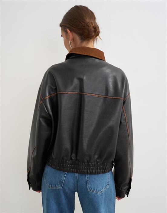 tsmori-boxy-bomber-jacket-otw-jet-black