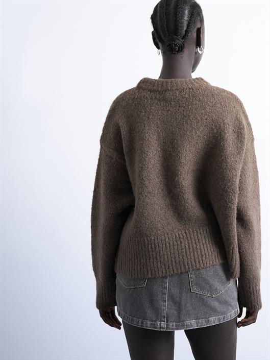 tsultimate-ls-o-neck-pullover-noos-mocha-bisque