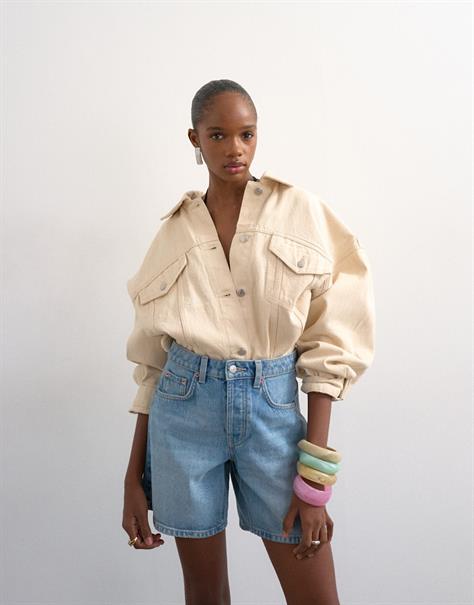 TSVIGGA HR DNM SHORTS LB light blue denim