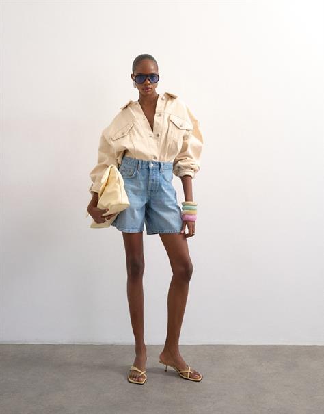TSVIGGA HR DNM SHORTS LB light blue denim