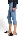 TTLENE SLIM Capri Jeans mit hohem Stretch clean light stone blue denim