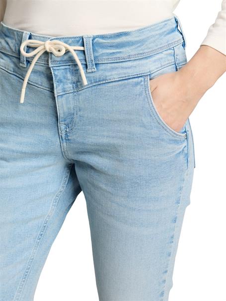 TTMAYA TAPERED Stretch Jeans mit Kordelzug light stone blue denim