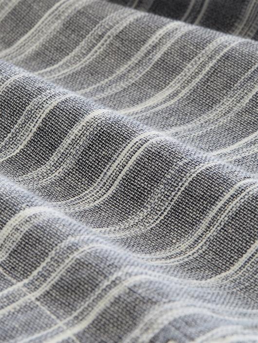 ttrelaxed-shorts-mit-leinenanteil-black-greyish-stripe