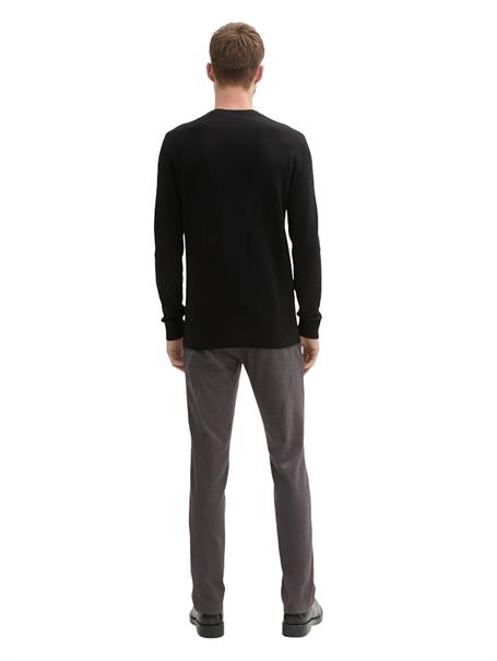 TTTRAVIS Slim Chino mit Gürtel grey black zig zag structure