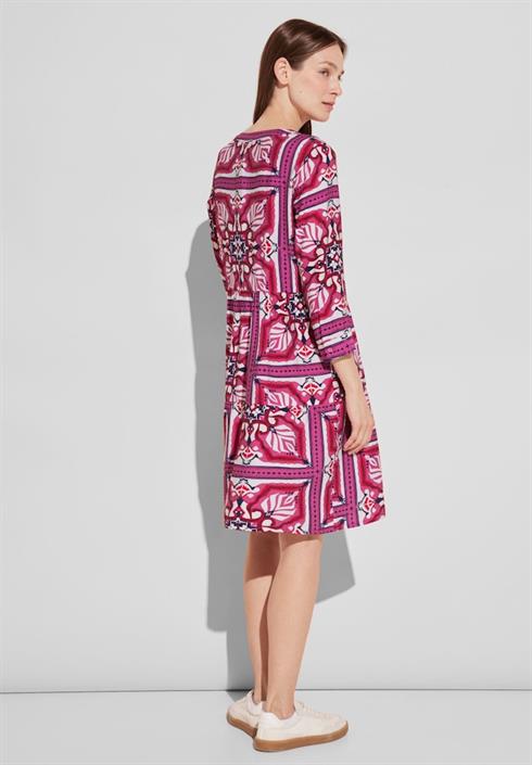 tunika-kleid-mit-print-magnolia-pink