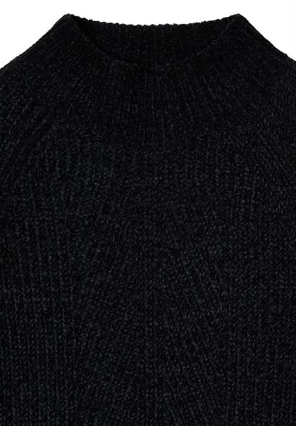 Turtleneck Chenille Pullover black