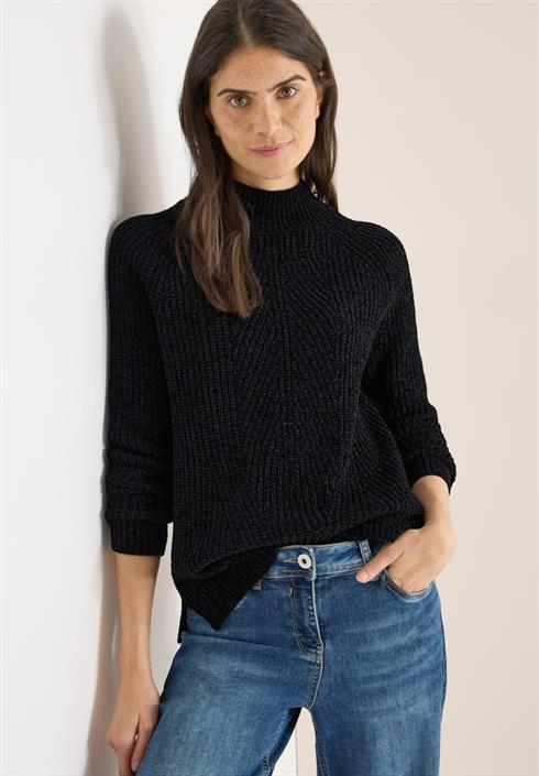 turtleneck-chenille-pullover-black