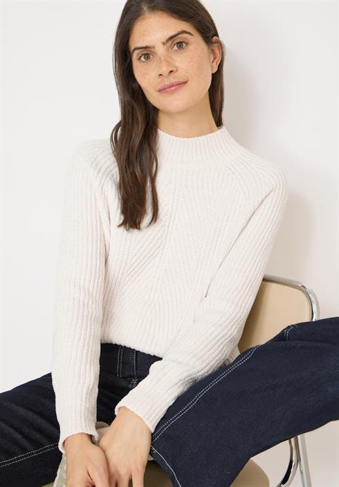 turtleneck-chenille-pullover-light-greige