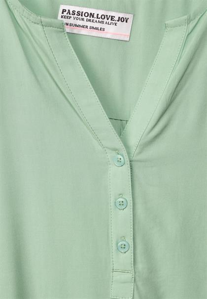 Unifarbene Basic Bluse fresh salvia green