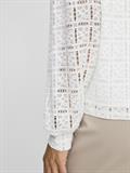 VICIKI L/S HIGH NECK LACE TOP/TB cloud dancer