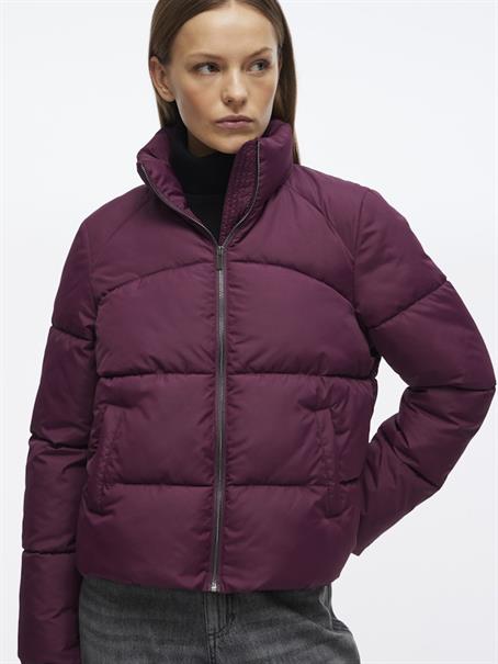 VIKARLA NEW SHORT PUFFER JACKET fig