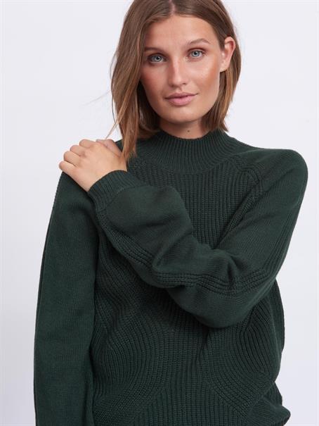 VIOA TURTLENECK L/S KNIT TOP darkest spruce