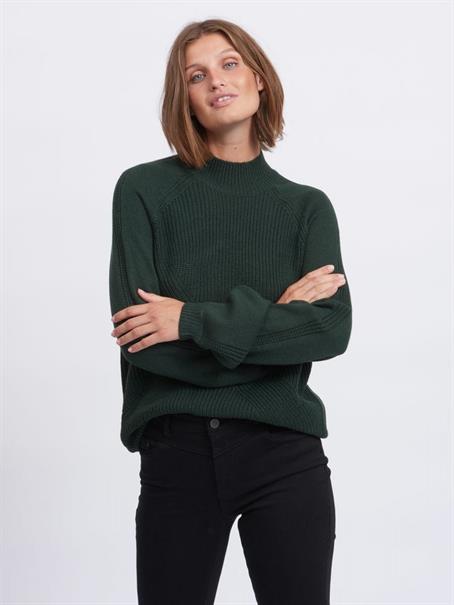 VIOA TURTLENECK L/S KNIT TOP darkest spruce