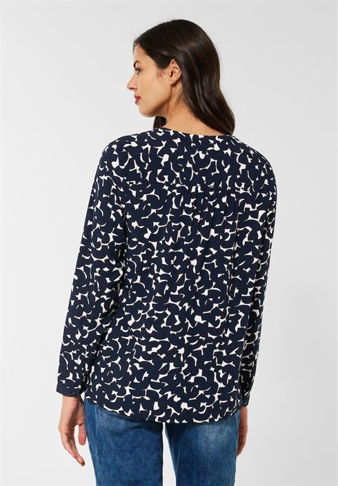 viskose-bluse-mit-print-deep-blue