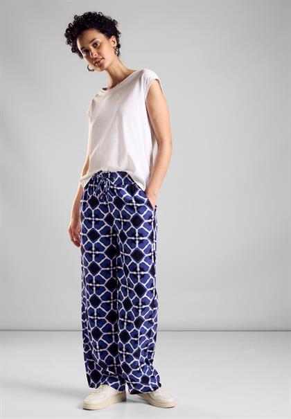 Viskose Hose mit Print violet blue