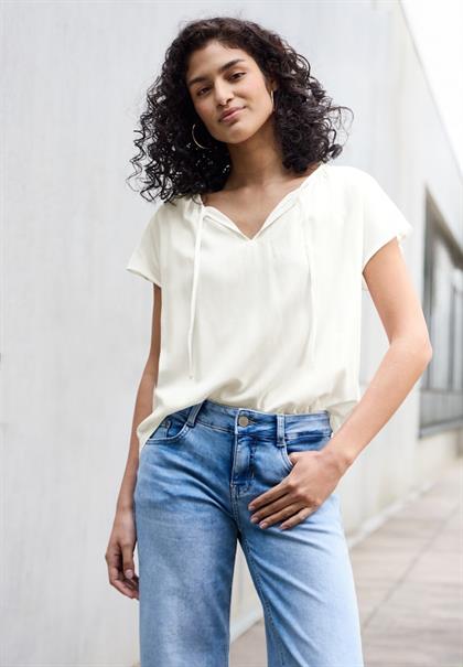 Viskosebluse mit Raffung off white