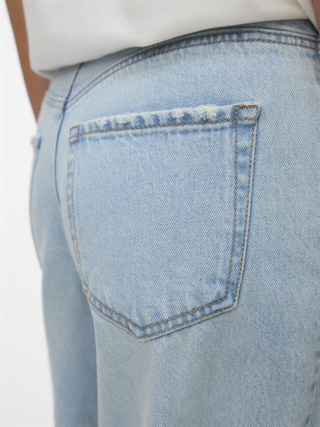 VMBILLIE HR BARREL ANK JEANS LI3146 NOOS light blue denim