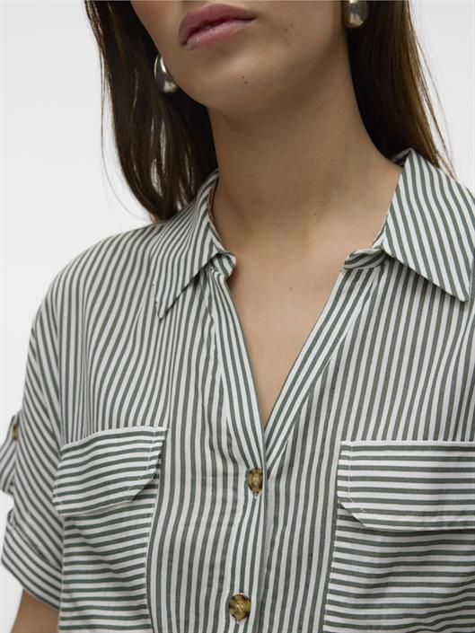vmbumpy-ss-short-shirt-dress-wvn-noos-laurel-wreath