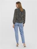 VMCAITLYNN L/S TIE TOP EXP GA black2
