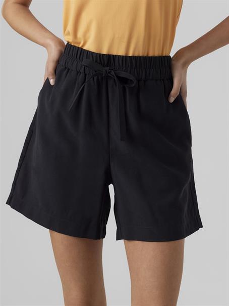 VMCARMEN HW LOOSE SHORTS NOOS black