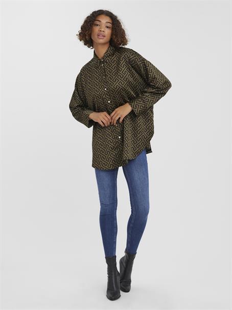 VMDAISY DAS LS OVERSIZE SHIRT WVN ivy green