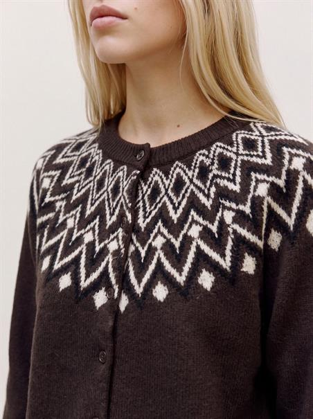 VMKARLA LS O-NECK BUTTON CARDIGAN BOO chocolate torte