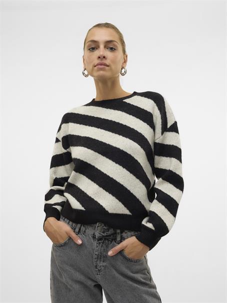 VMLARA LS O-NECK PULLOVER BOO REP black