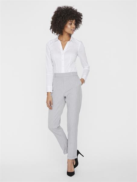VMMAYA MW LOOSE SOLID PANT NOOS hellgrau2
