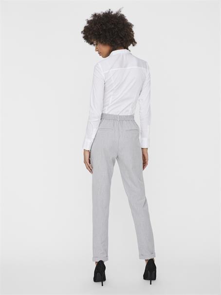 VMMAYA MW LOOSE SOLID PANT NOOS hellgrau2