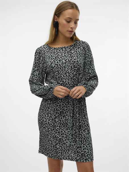 VMMERVE LS SHORT DRESS JRS BOO chinois green