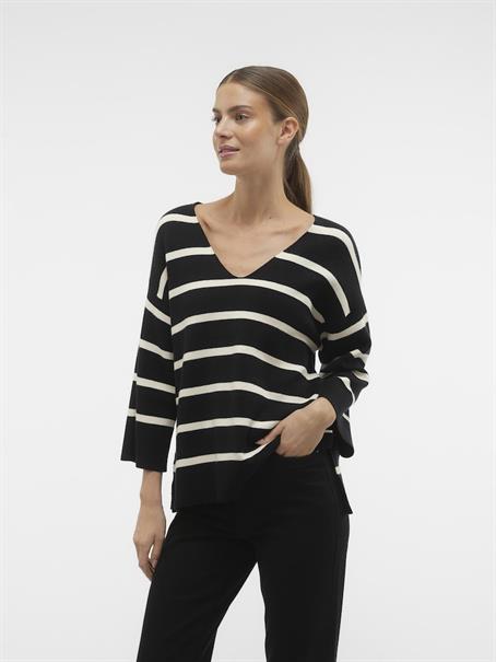 VMSABA 3/4 V-NCK STRIPE PULL GA NOOS black