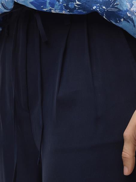 VMTANYA HW 7/8 WIDE PANTS BOO navy blazer
