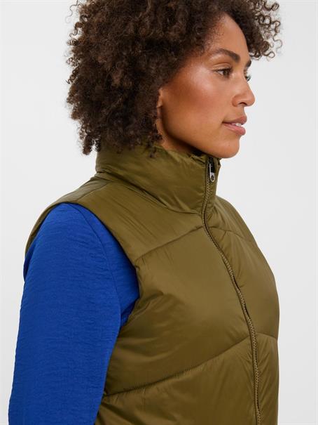 %VMUPPSALA 3-4 WAISTCOAT dark olive