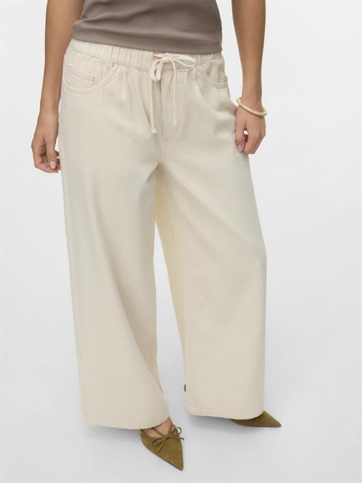 vmvaleria-mr-string-straight-ecru-jeans-ecru